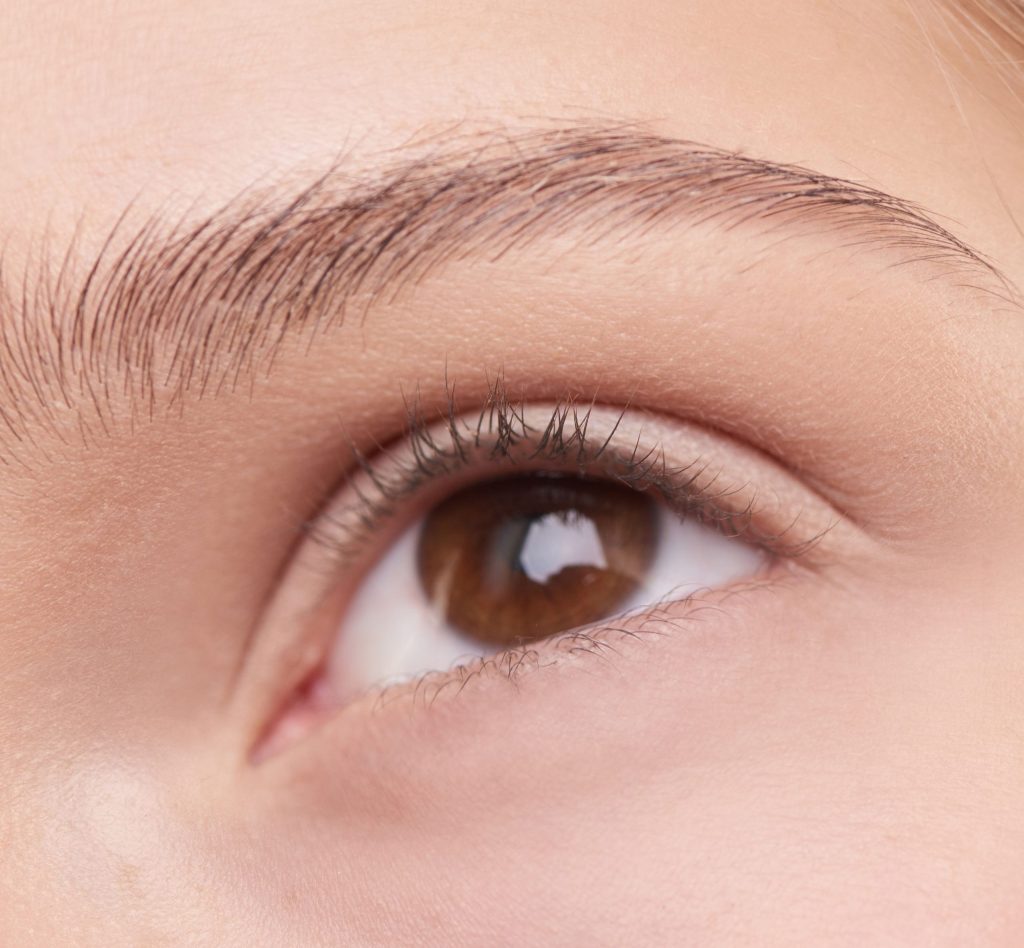 Blefaroplastia deixa o olhar arregalado?