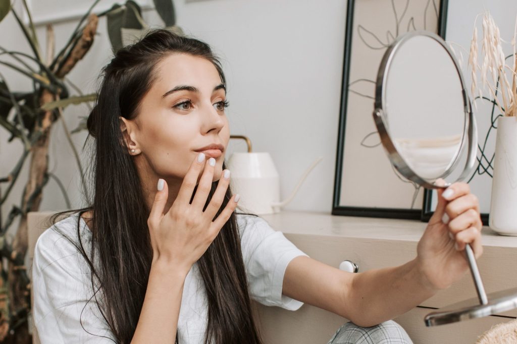 Os pontos internos do nariz caem sozinhos após a Rinoplastia?
